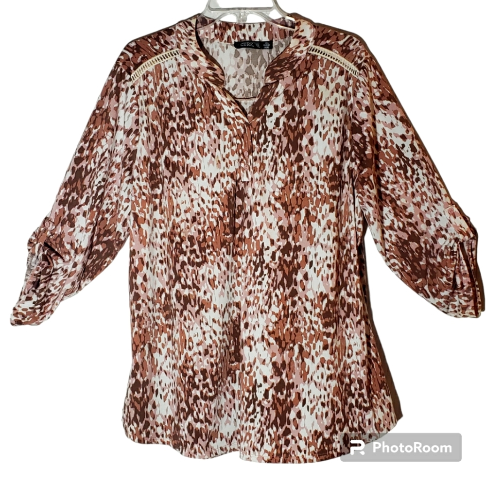 Cure women's plus size 2X brown geometric print pullover blouse. 919